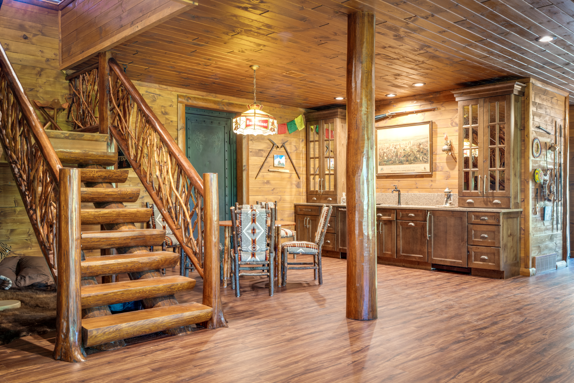 Downstairs Wet Bar and Steps